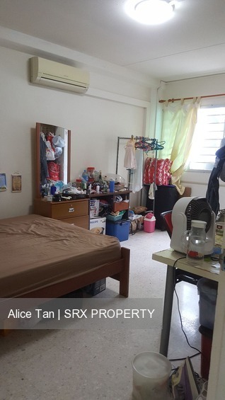 Blk 221 Tampines Street 24 (Tampines), HDB 3 Rooms #179888172